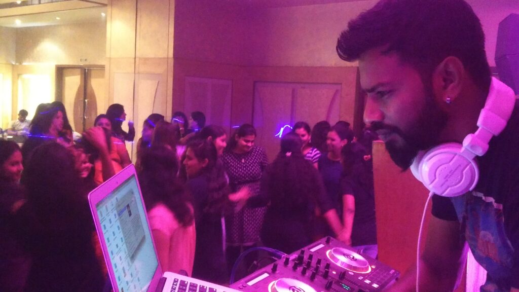 dj chinni, corporate dj, top dj